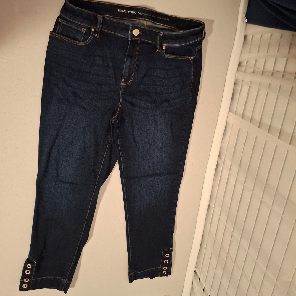 Chico's Perfect Stretch Girlfriend Slim Leg Ankle Jeans Women's Sz 8 Embellished